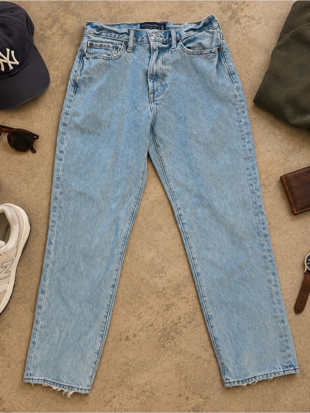 Abercrombie & Fitch Men’s Authentic Rigid Denim Loose Jeans